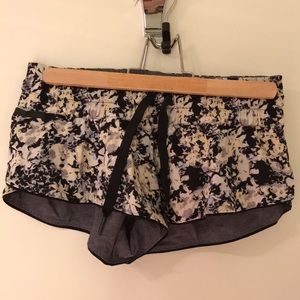 lululemon shorts - reversible